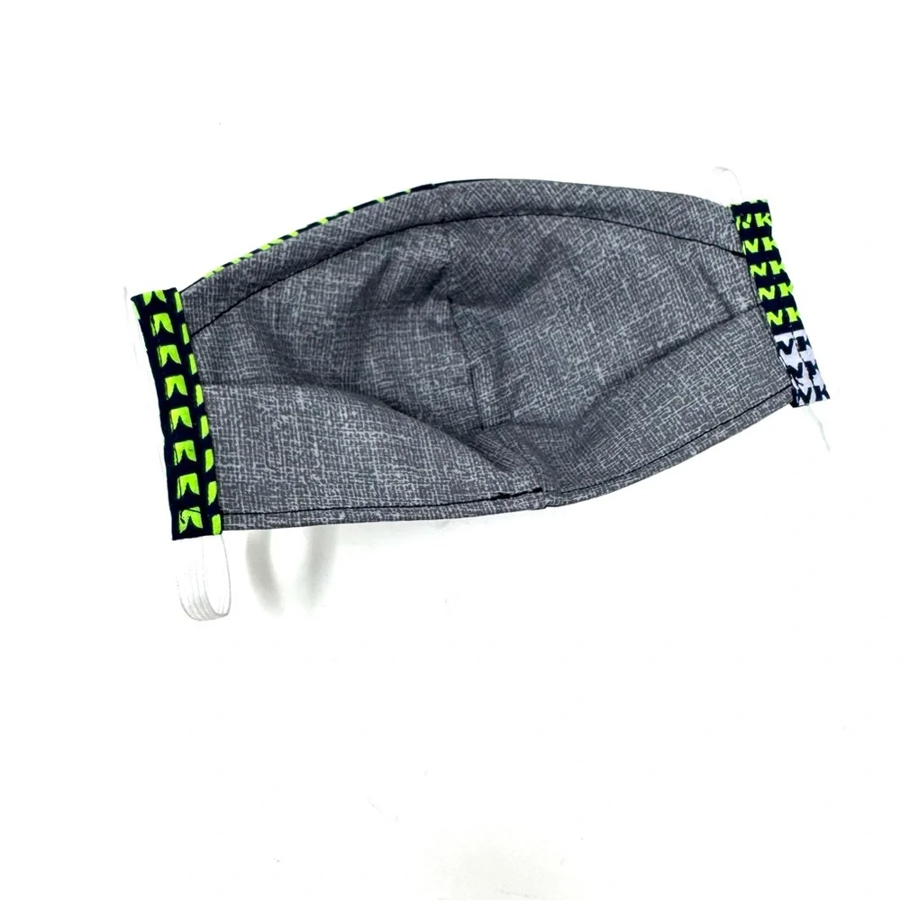 Face mask, 4 layers of cotton fabric, size adult, NWOT